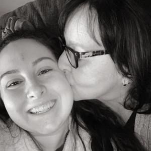 Meet your Posher, Carla